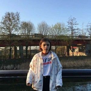 Meet your Posher, Laura